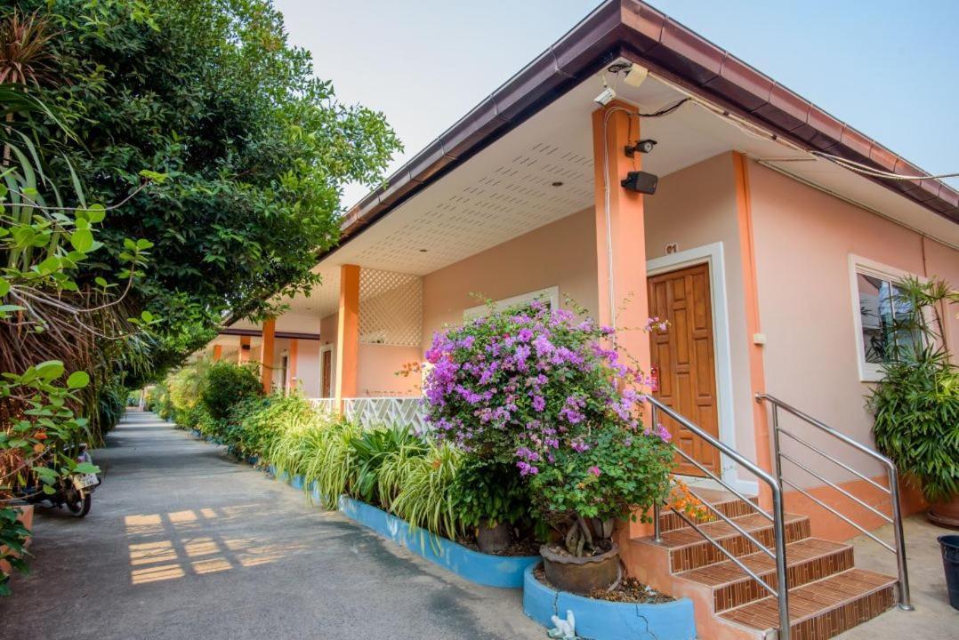 Lareena Resort Koh Larn Pattaya Экстерьер фото