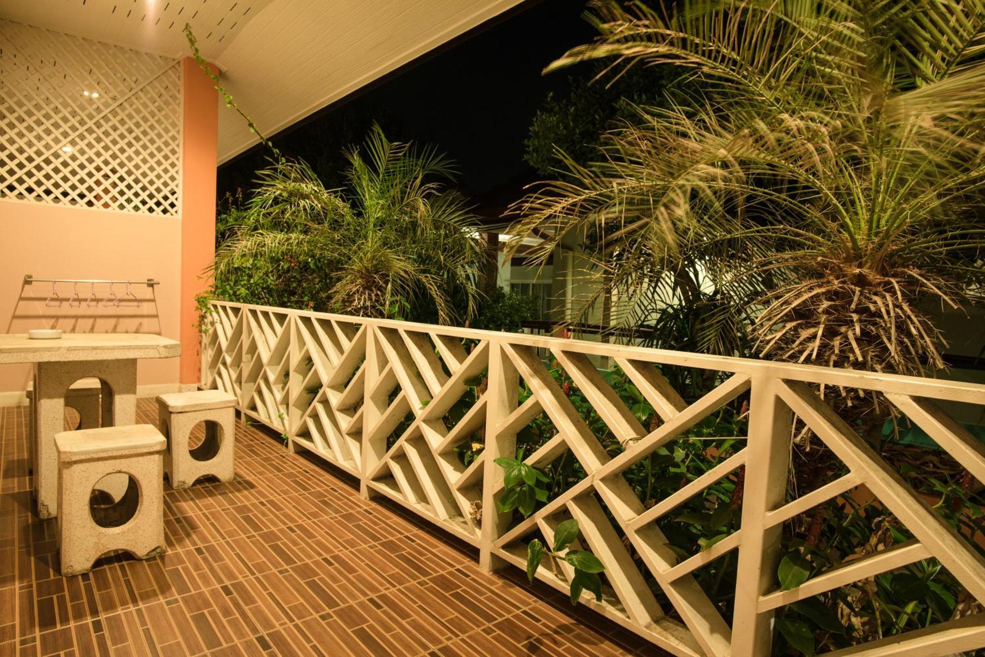 Lareena Resort Koh Larn Pattaya Экстерьер фото